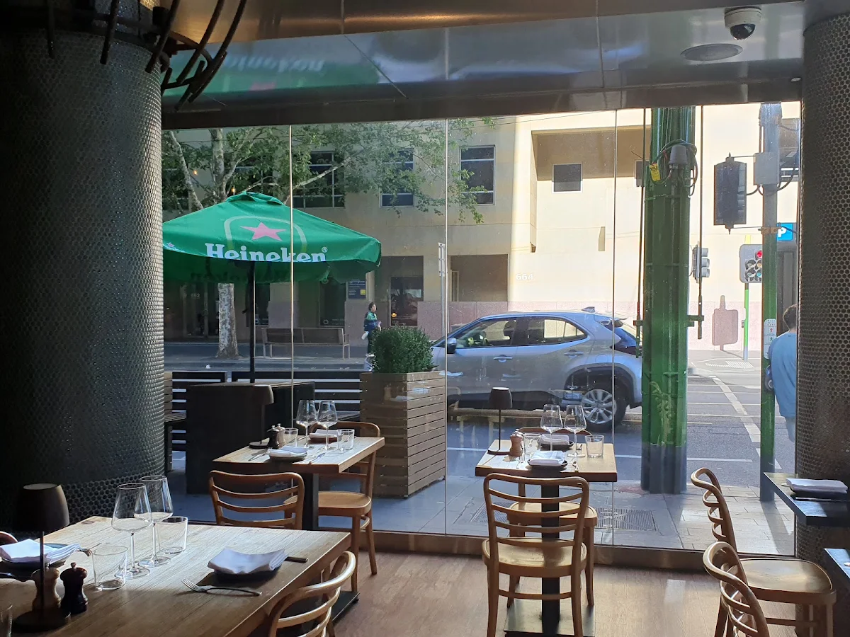 Vibe, Spoonbill Restaurant and Bar