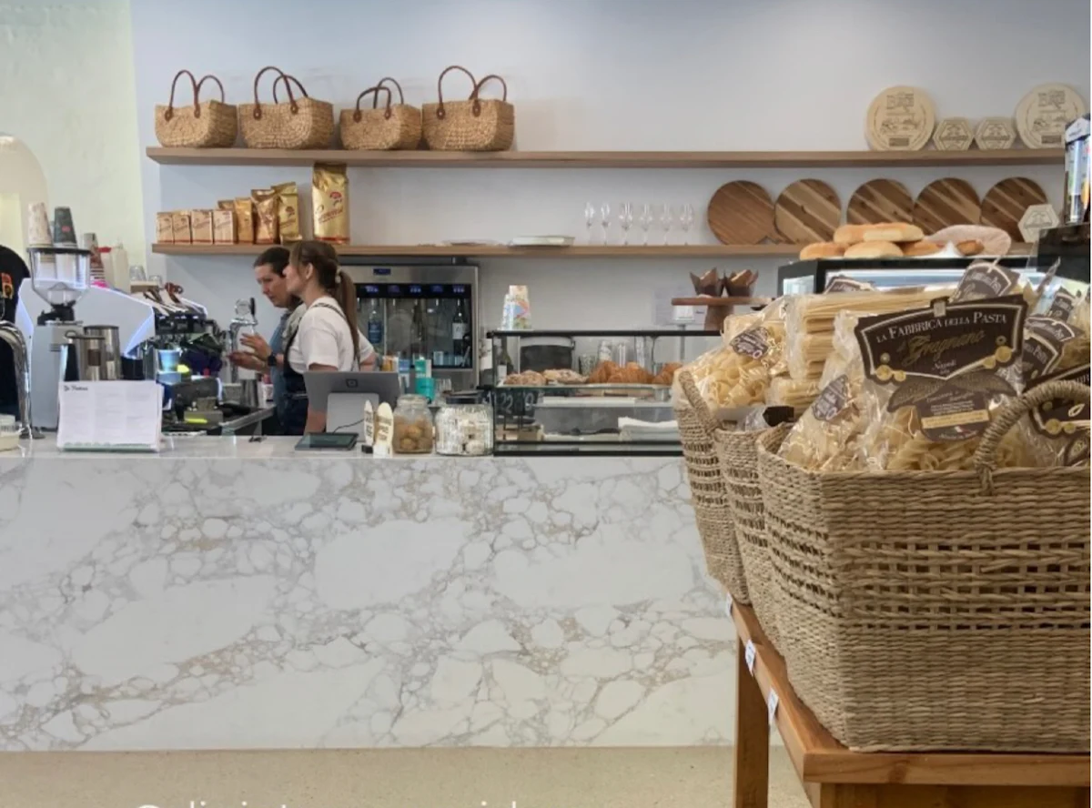Di Pietro’s - Cafe cover