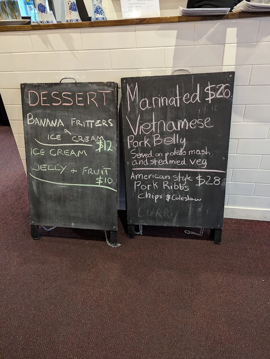 Menu, Lu Thi Mong Xe's Vietnamese Restaurant
