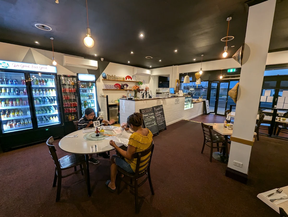 Vibe, Lu Thi Mong Xe's Vietnamese Restaurant