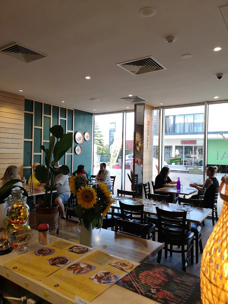 Vibe, Marriott Waters Thai