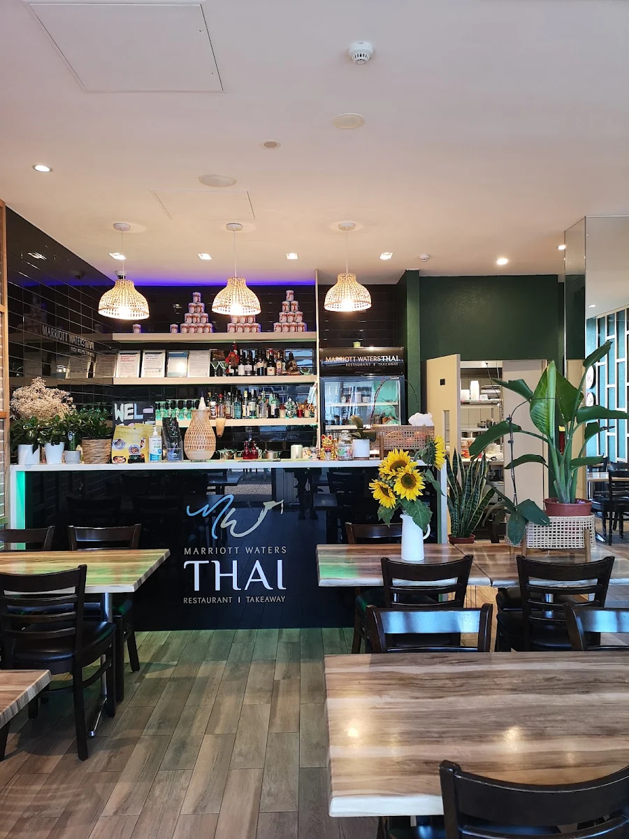 Vibe, Marriott Waters Thai