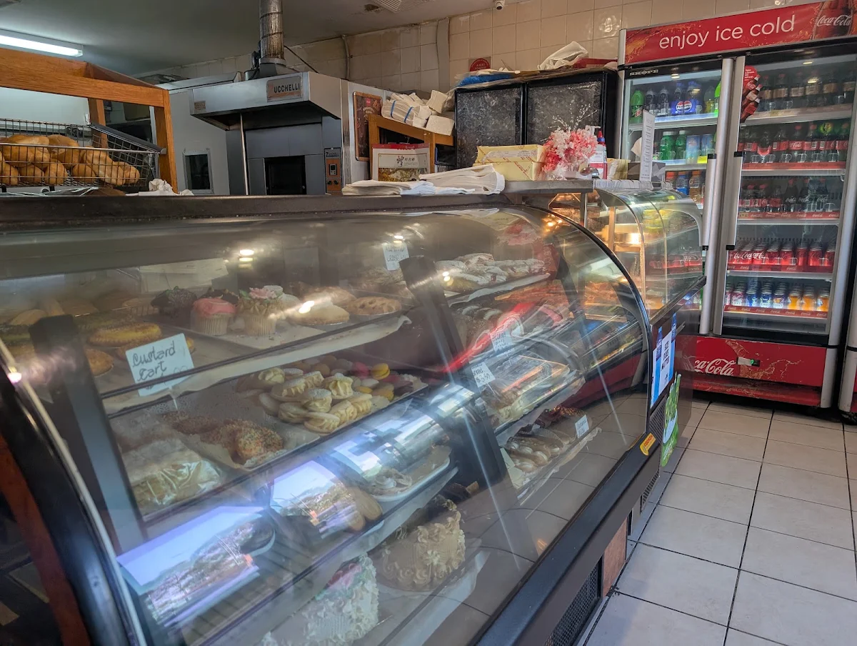 Vibe, Arndell Park Bakery
