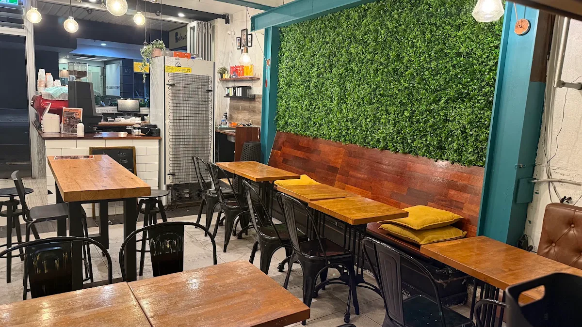 Vibe, Sizzling Spot