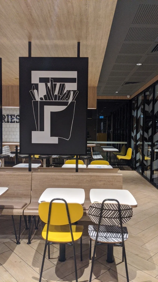 Vibe, McDonald's Amstel
