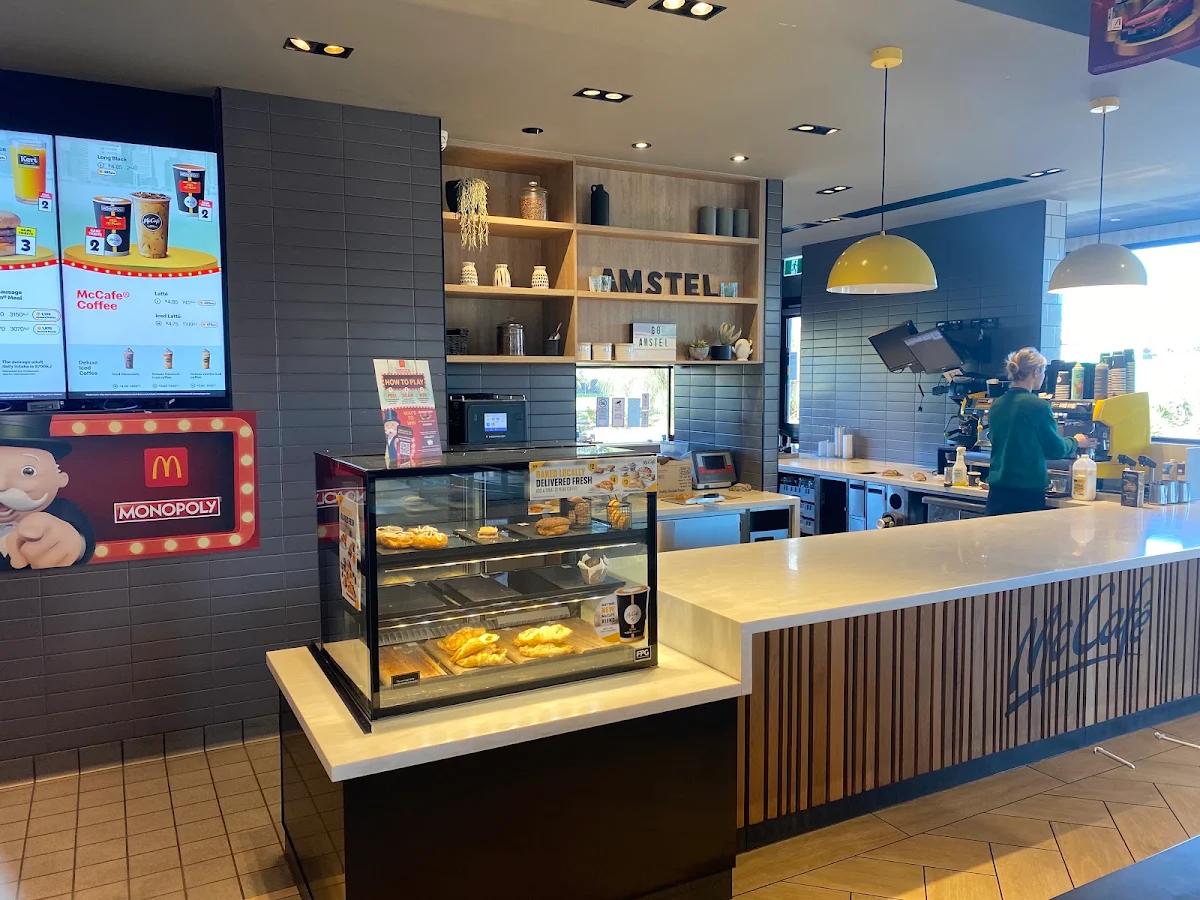 Vibe, McDonald's Amstel