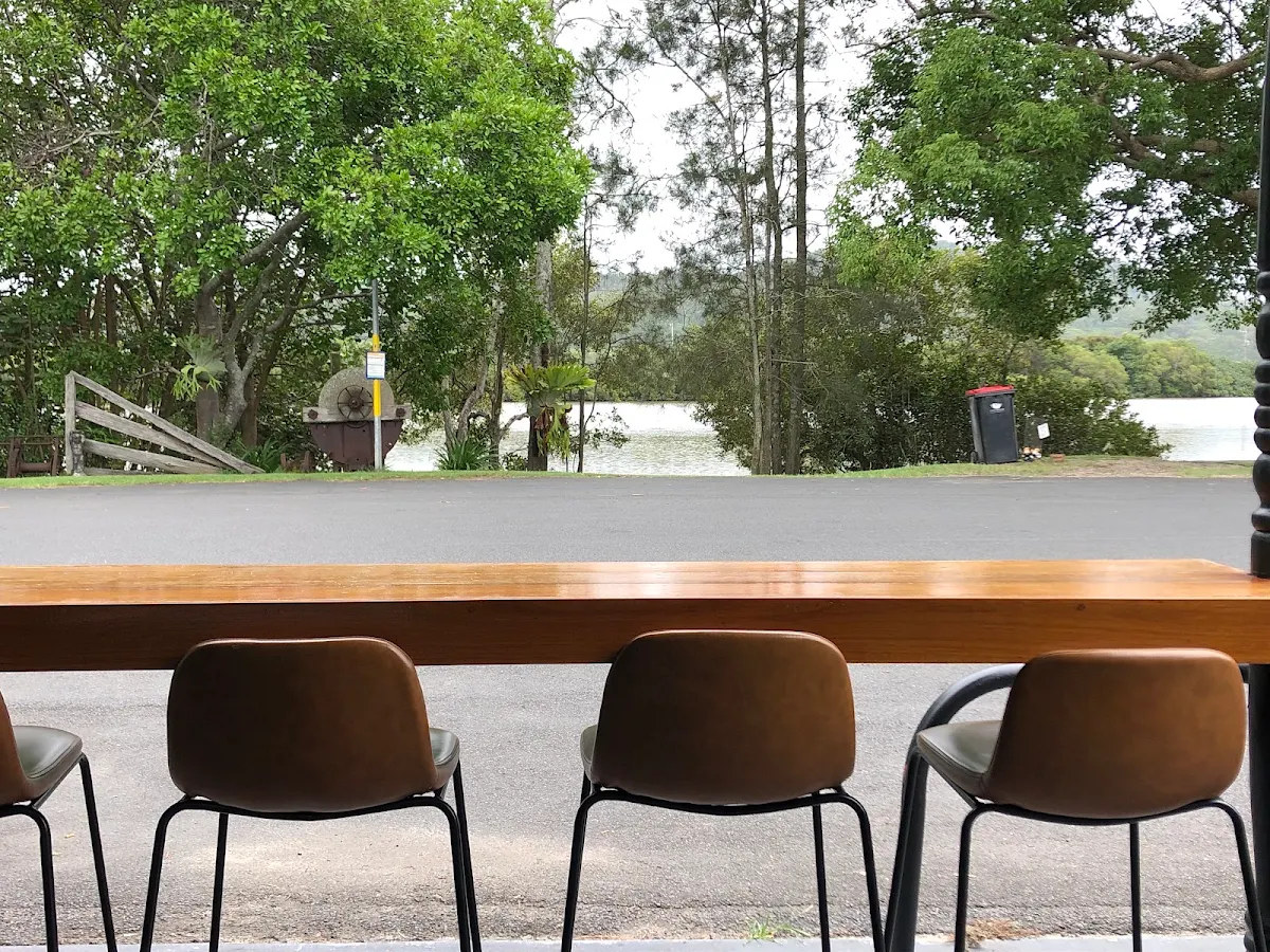 Vibe, Chatsworth General Store