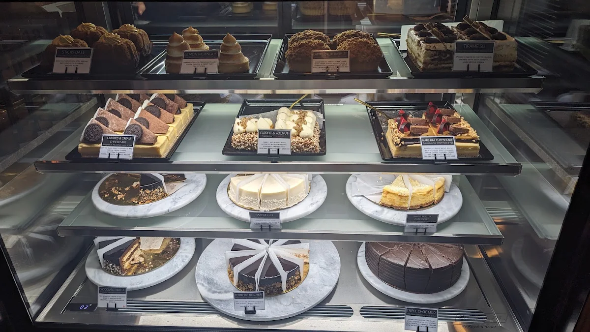 Vibe, Dolce Dessert Bar