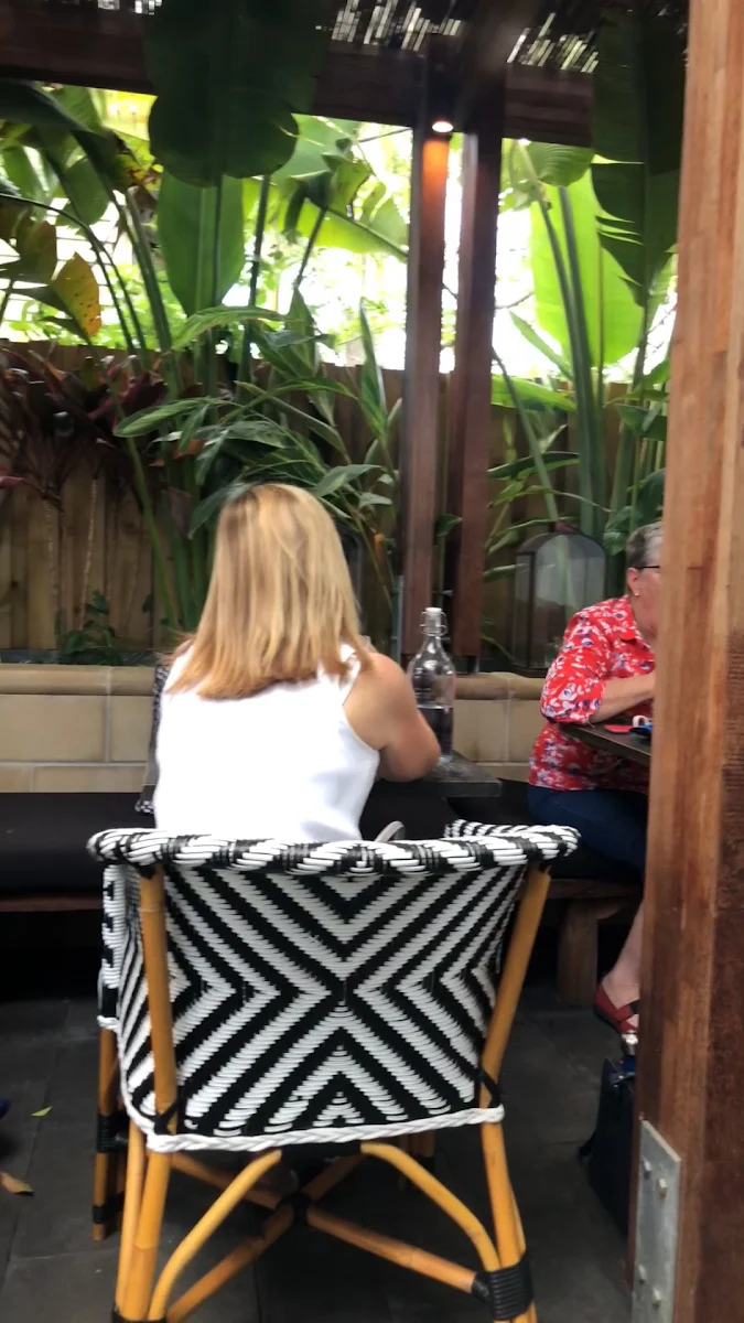Vibe, Hunter & Scout Café