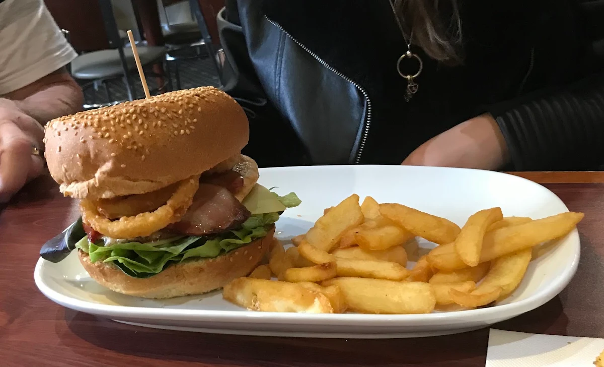 Food & drink, Stafford Tavern