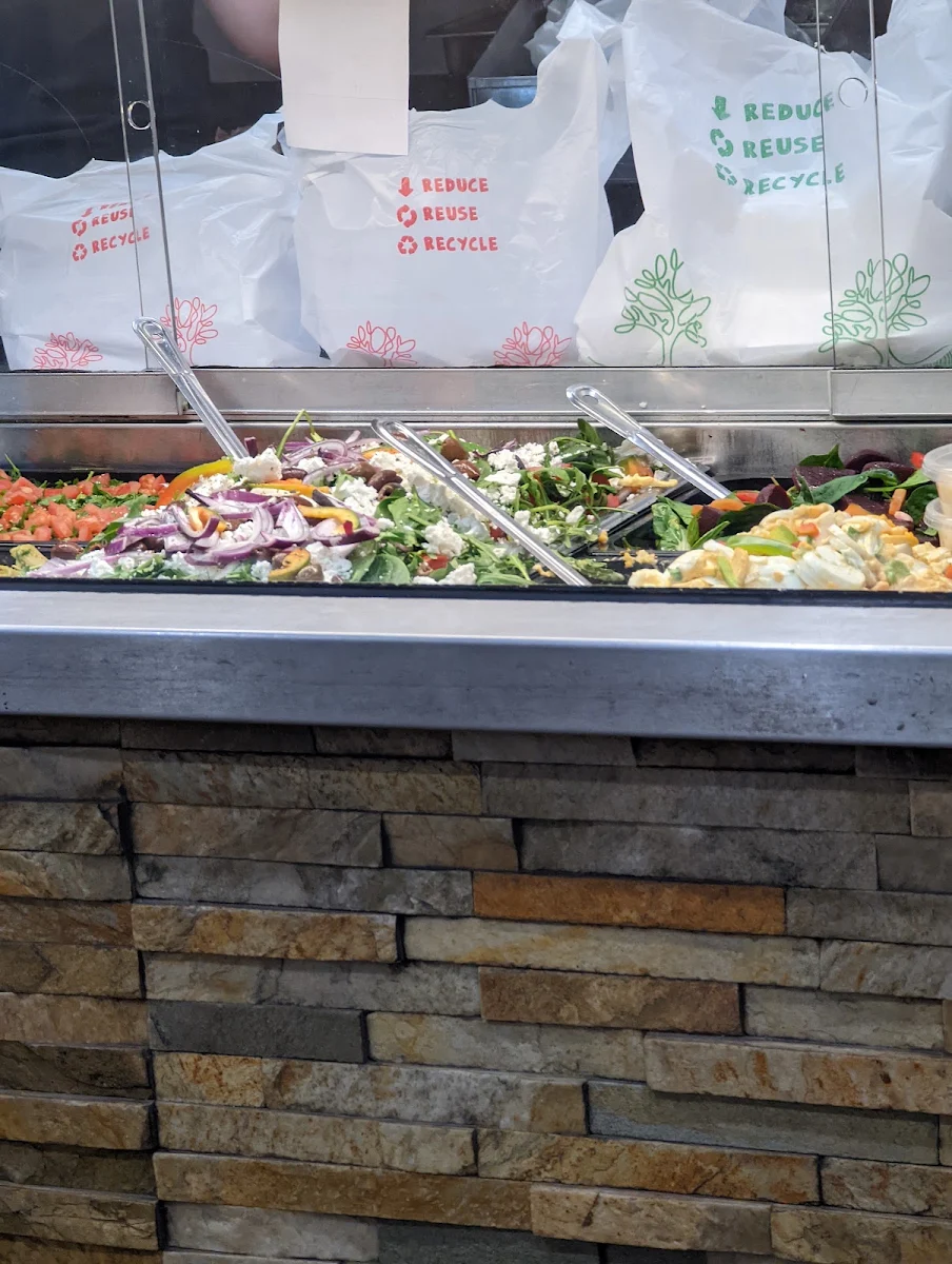 Vibe, Carrum Station Charcoal Chicken