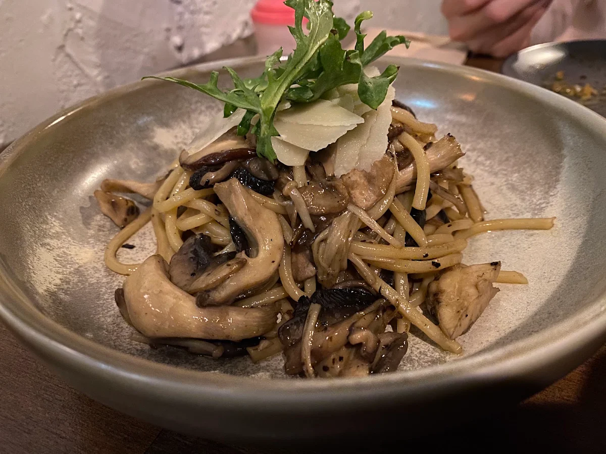 Food & drink, Bistro Lamp (Japanese Fusion+Bar)