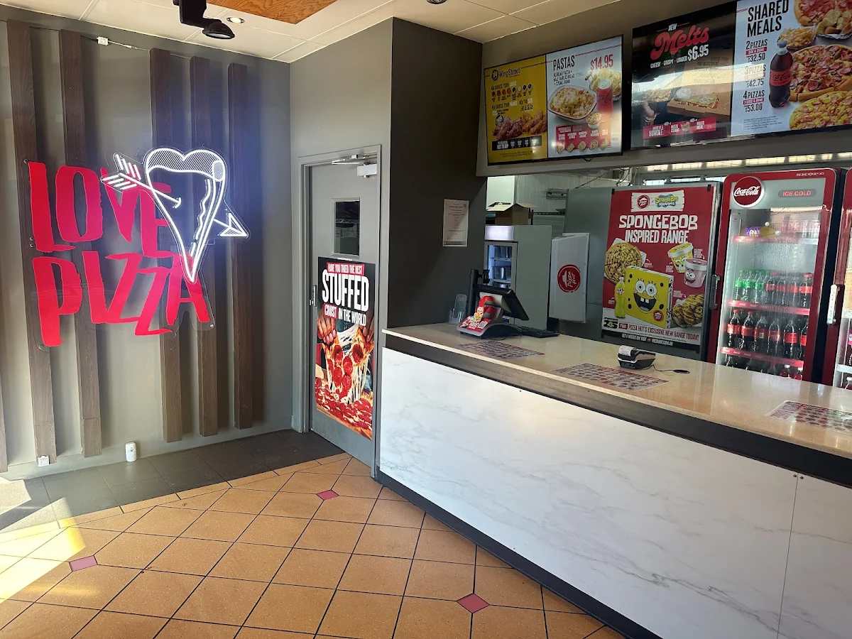 Vibe, Pizza Hut Blackwater