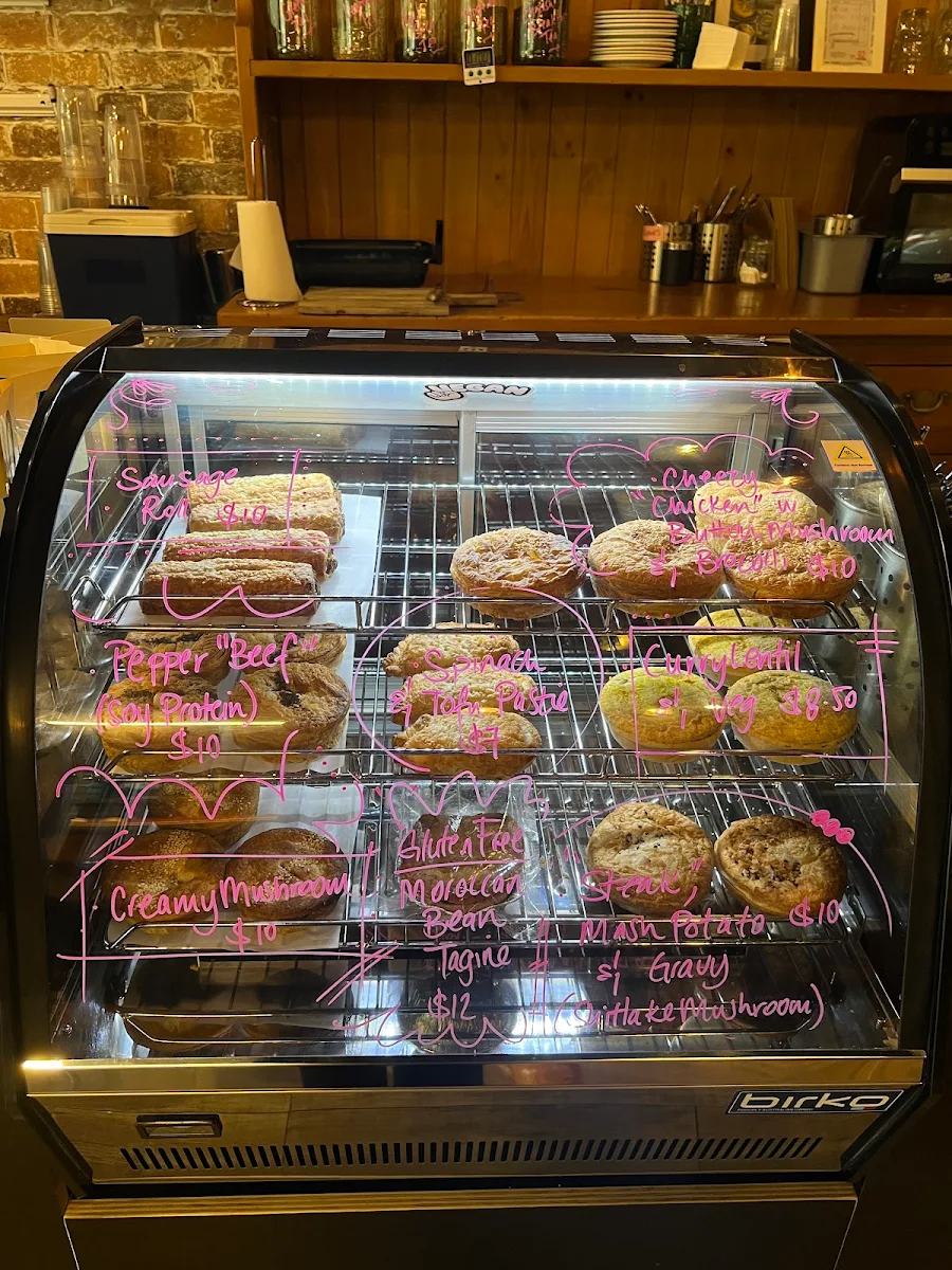 Vibe, Paper Moon Coffee House and Functions