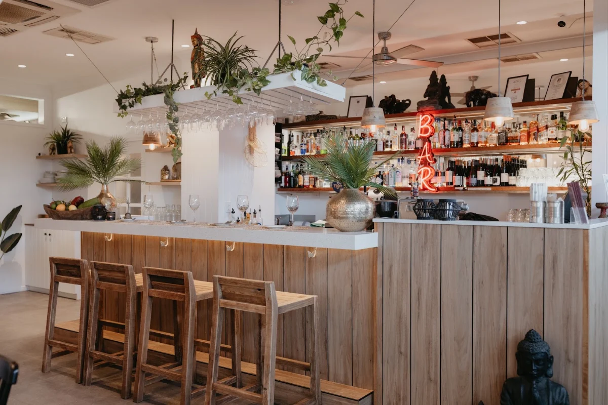 Vibe, Mahsuri Thai Restaurant & Bar