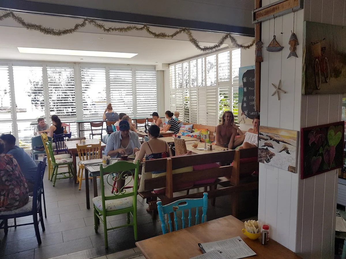 Vibe, Beach Street Deli