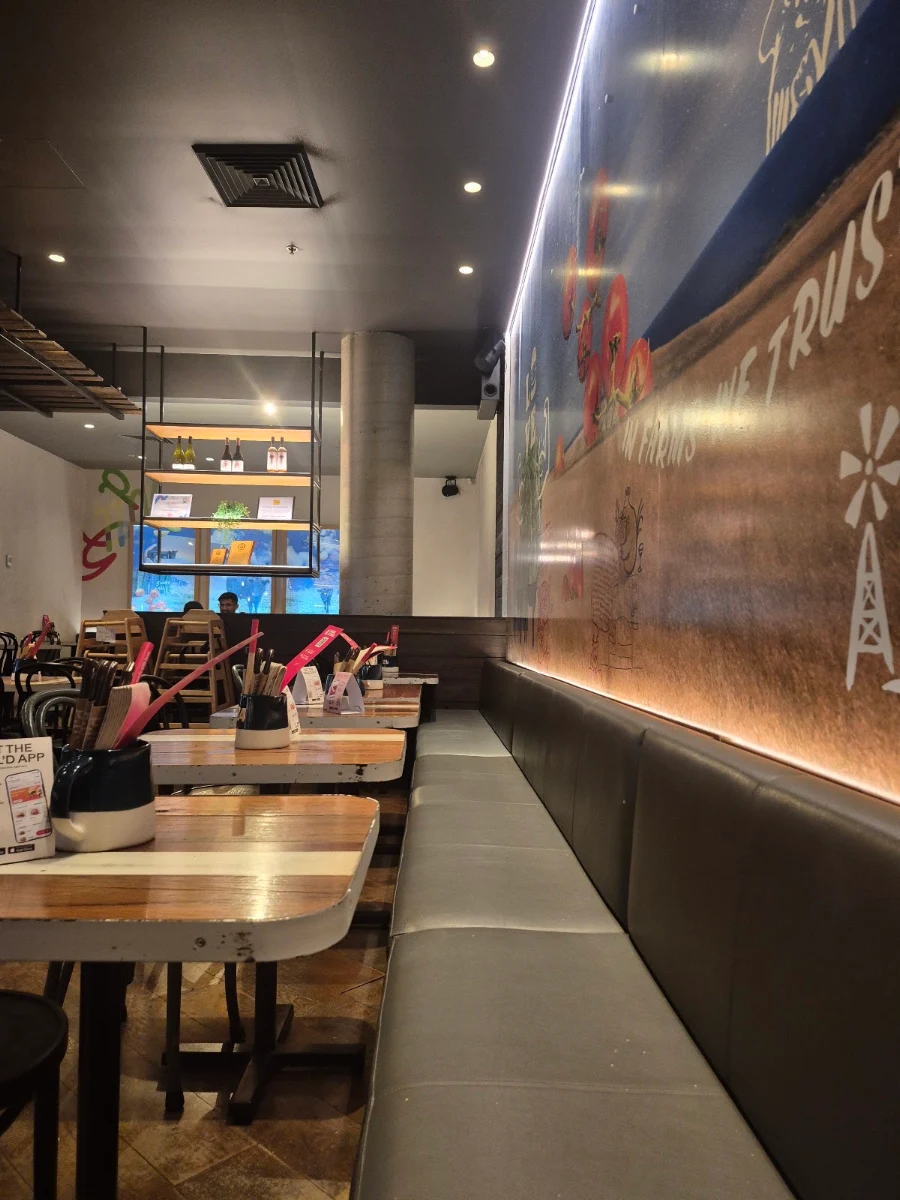 Vibe, Grill'd Burgers - Macarthur Square