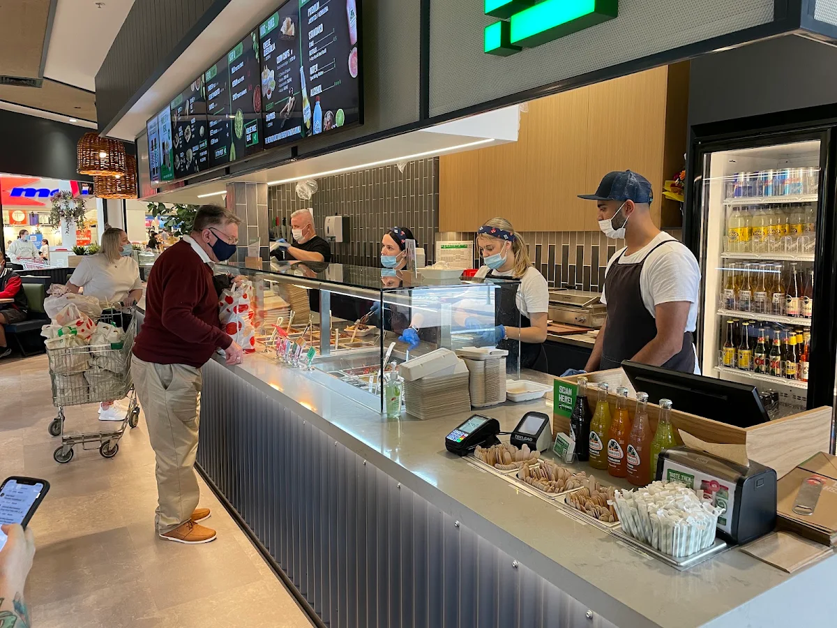 Vibe, Mad Mex Bateau Bay