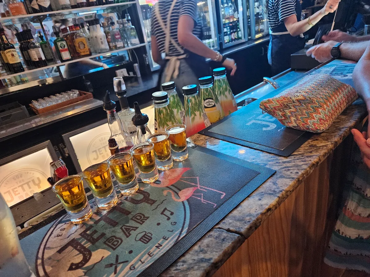 Vibe, The Jetty Bar