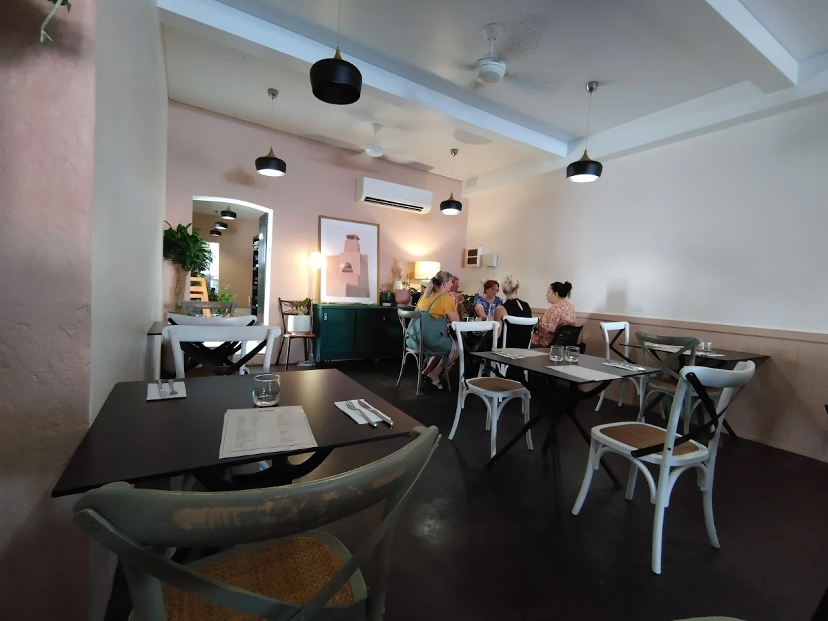 Vibe, Amo House And Catering