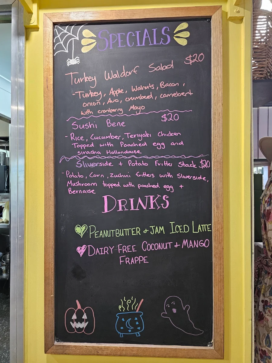 Menu, Warwicks Gardens Galore