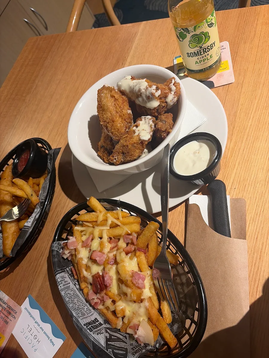 Food & drink, Pacific Hotel
