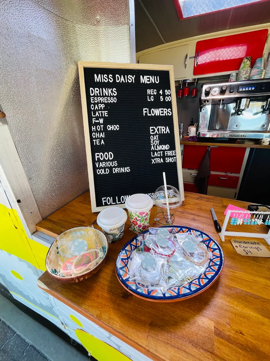 Menu, Miss Daisy