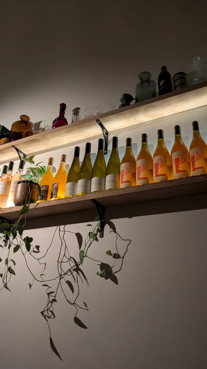 Vibe, Theo's Social Club