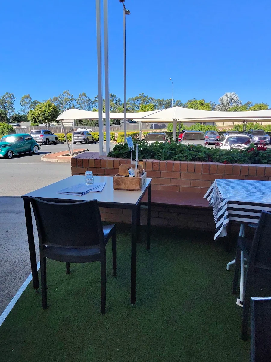 Vibe, Cafe 63 Winston Glades