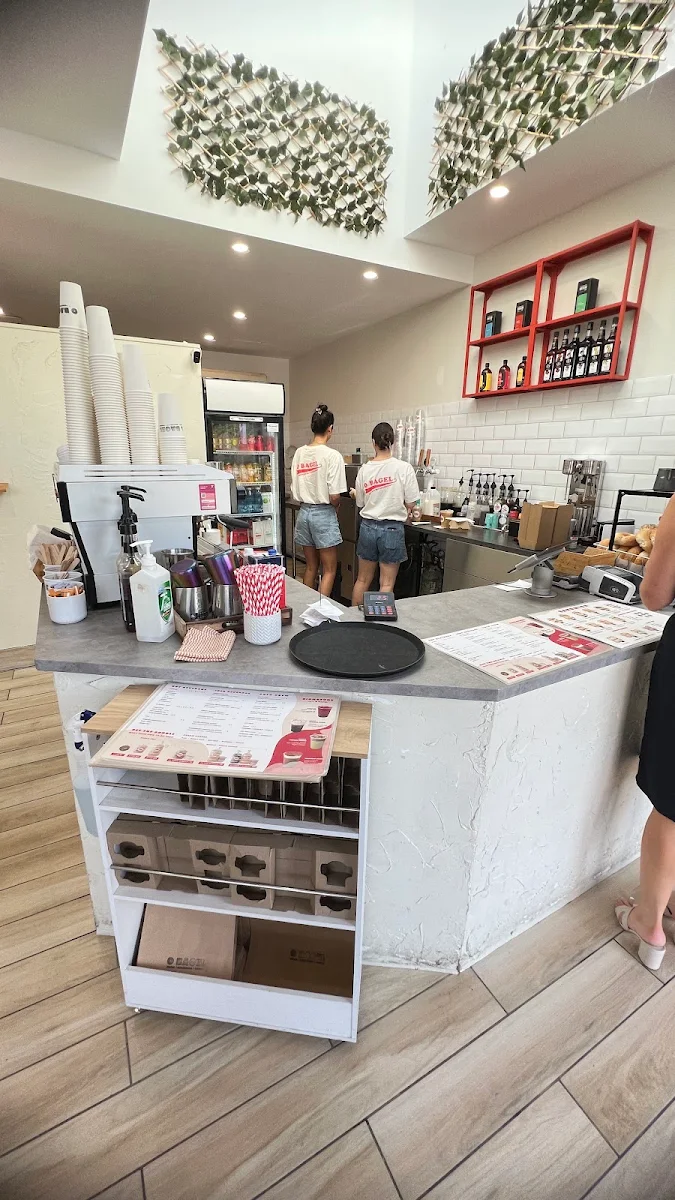 Vibe, O Bagel Broadbeach