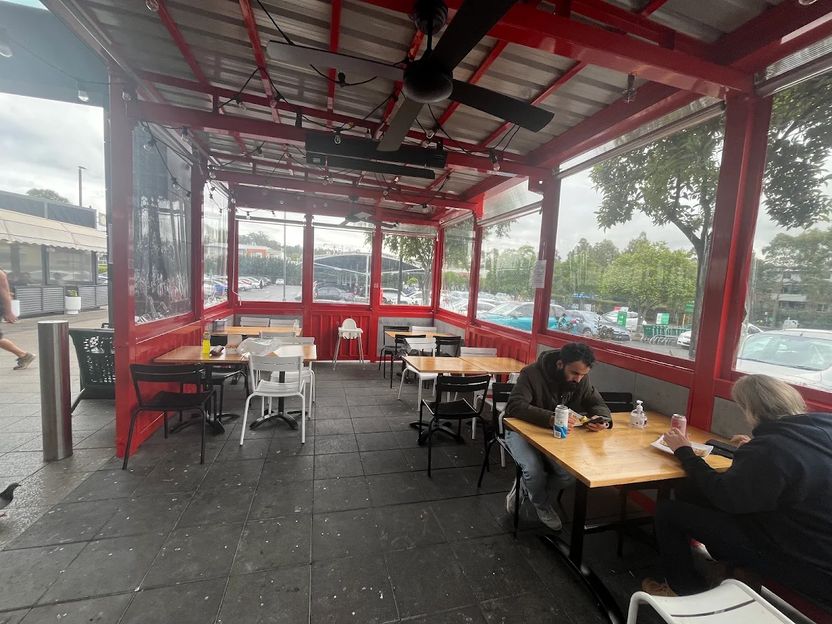 Vibe, Tommys Pizza & Kebabs pemulwuy market place