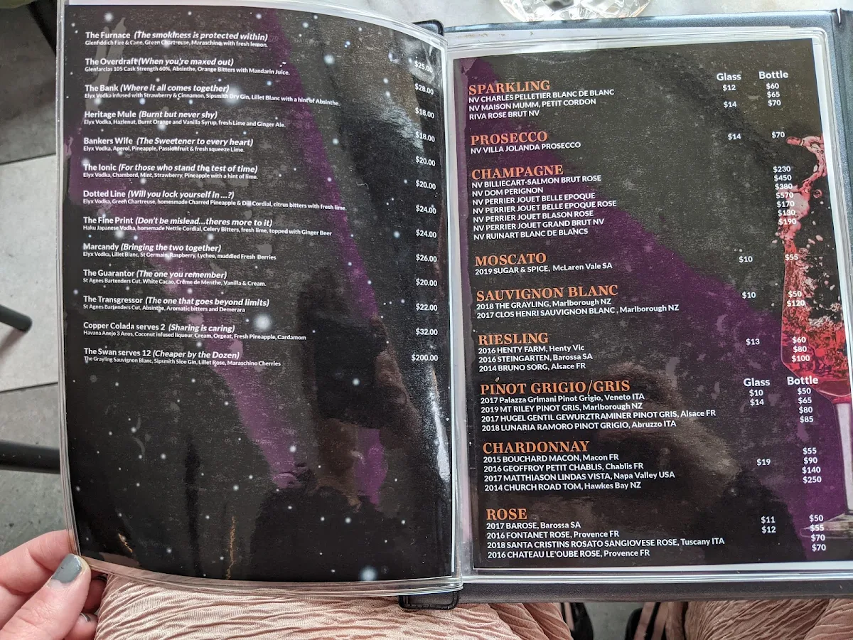 Menu, Heritage Lounge