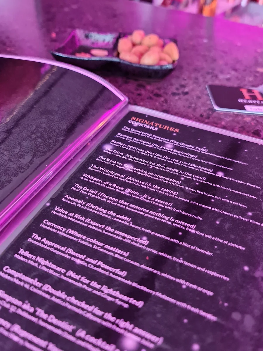 Menu, Heritage Lounge