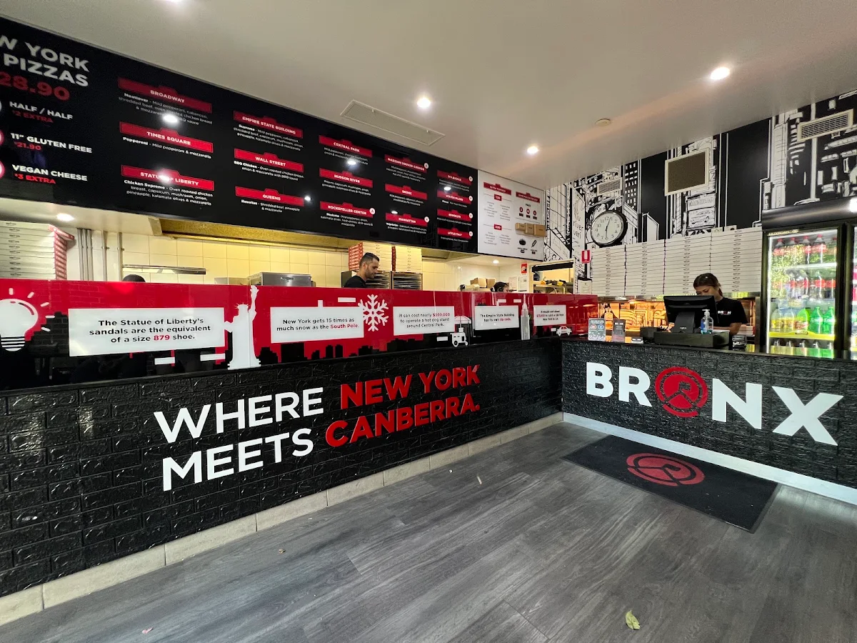 Menu, Bronx Pizza