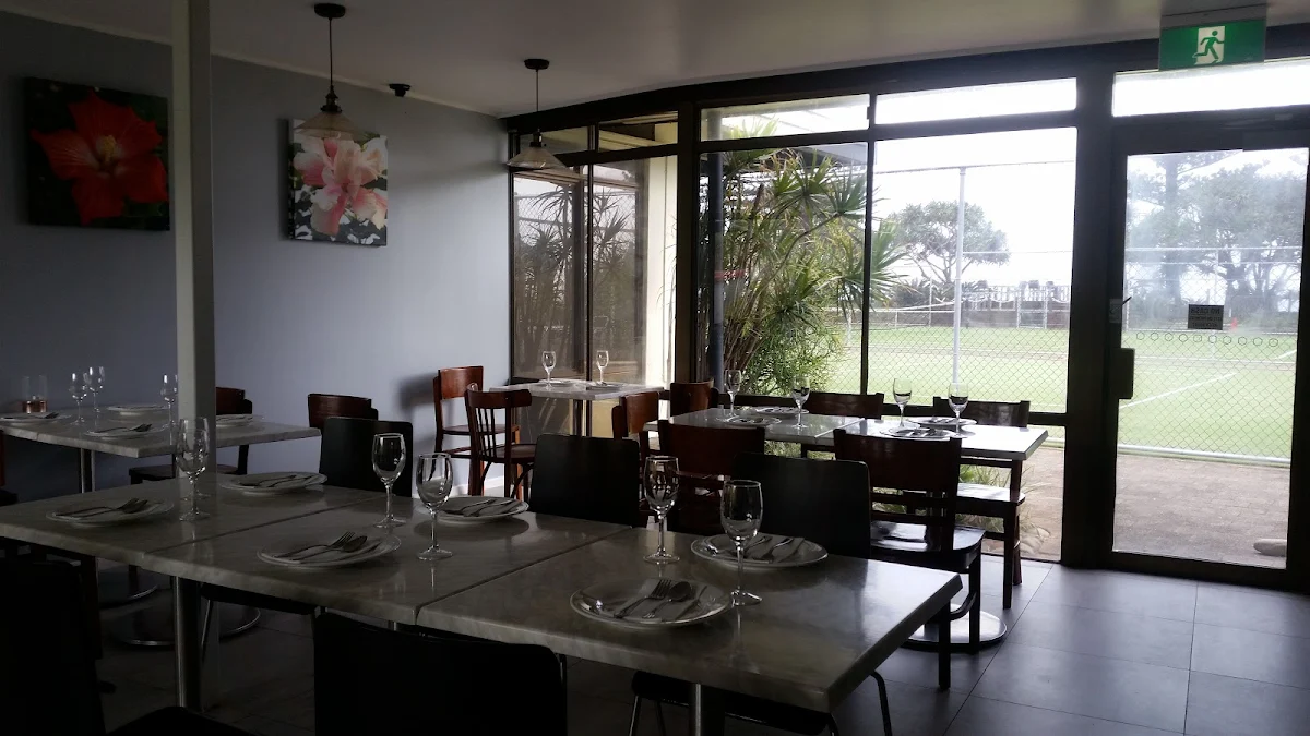 Vibe, Nautilus Thai Gourmet