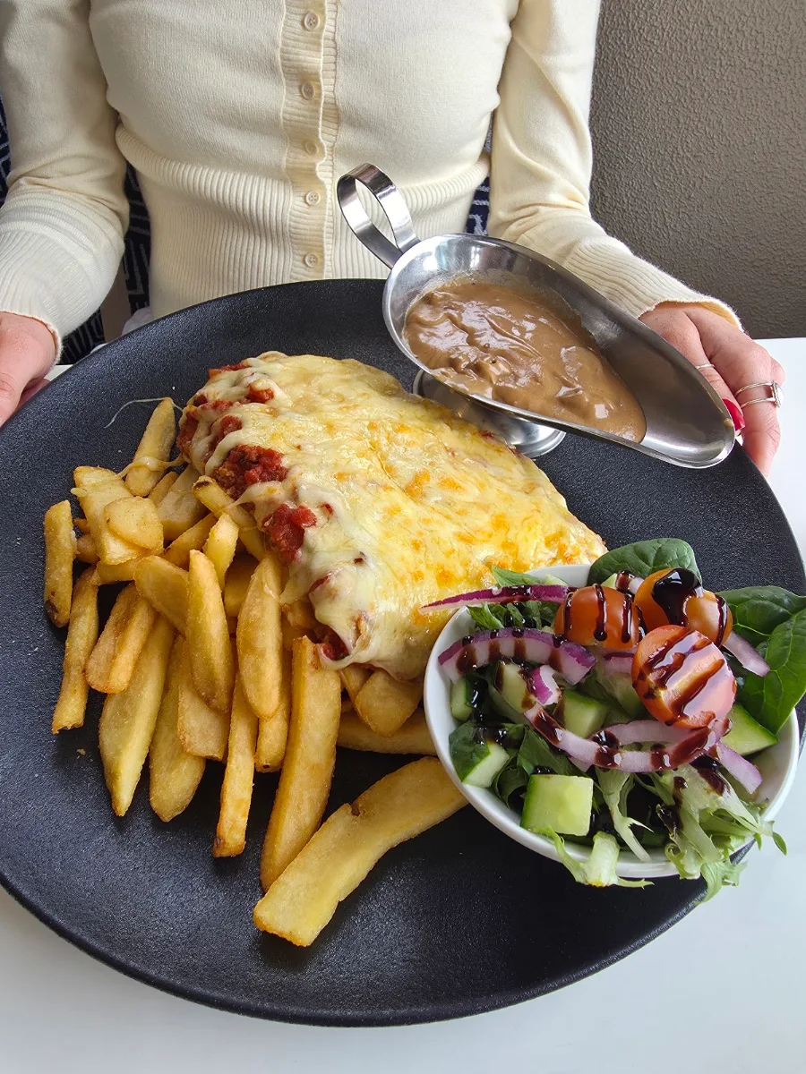 Food & drink, Beach Hotel Burnie
