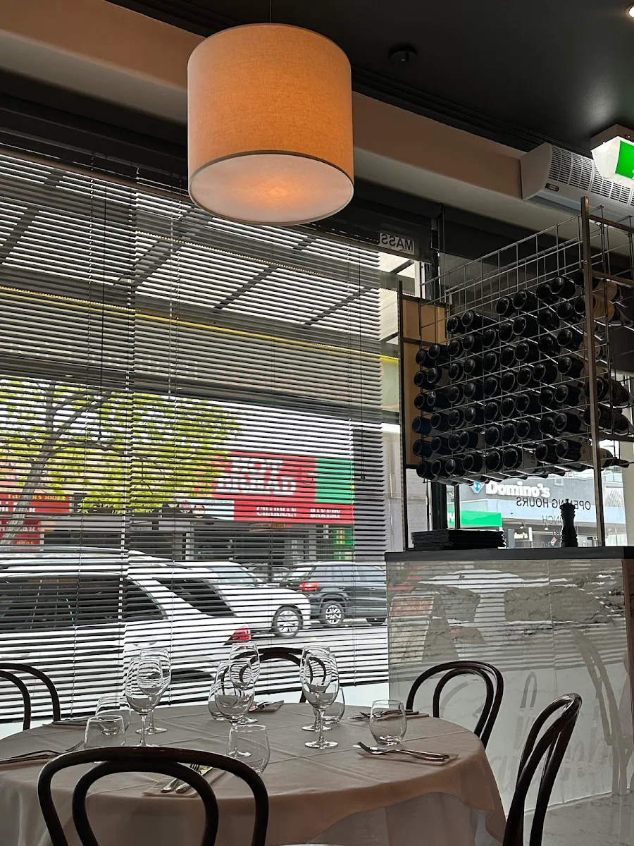 Vibe, Saltimbocca Italian Restaurant