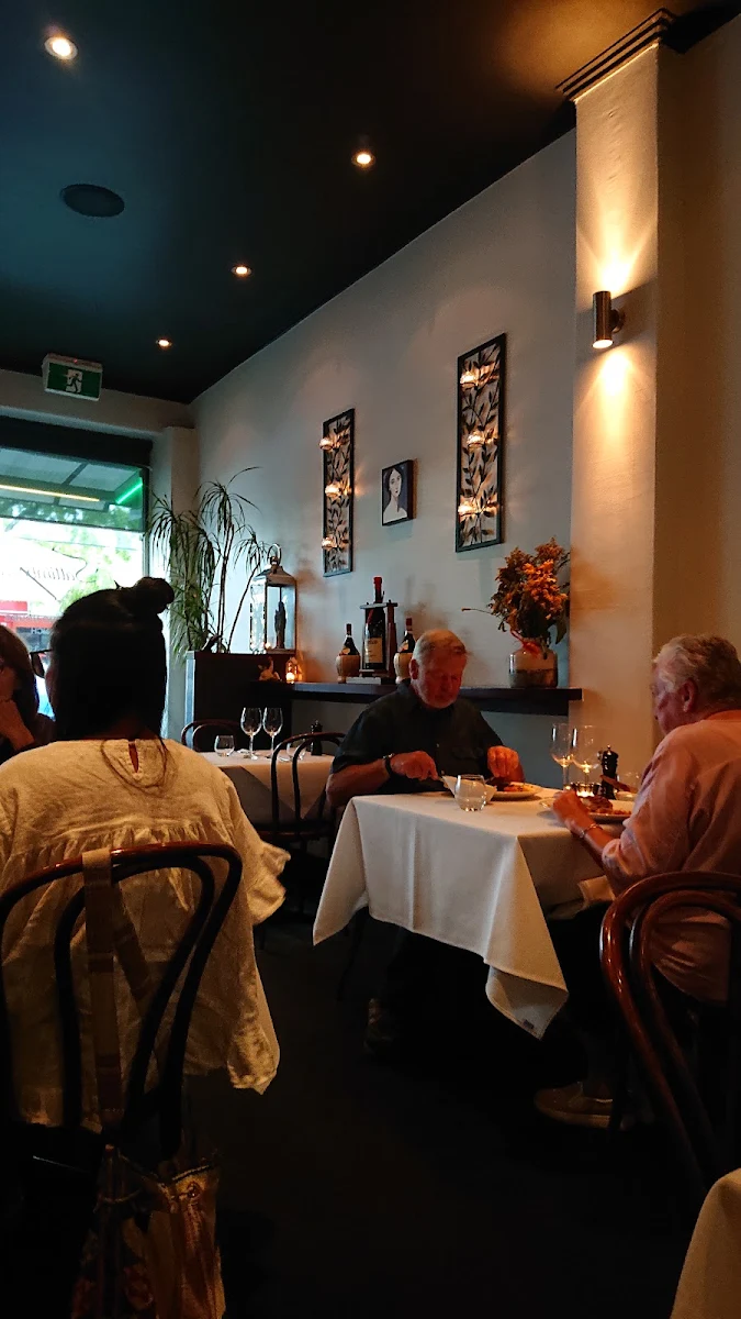 Vibe, Saltimbocca Italian Restaurant