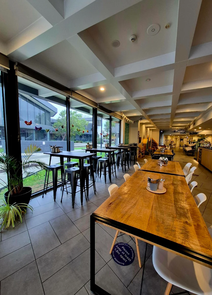Vibe, The Aviary Cafe