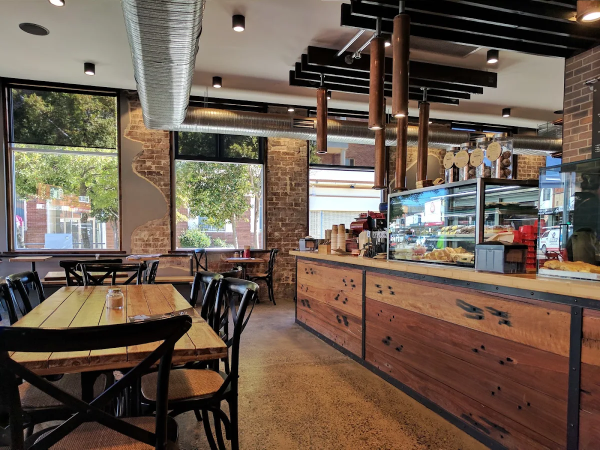 Vibe, Pete's Artisan Bread and Cafe