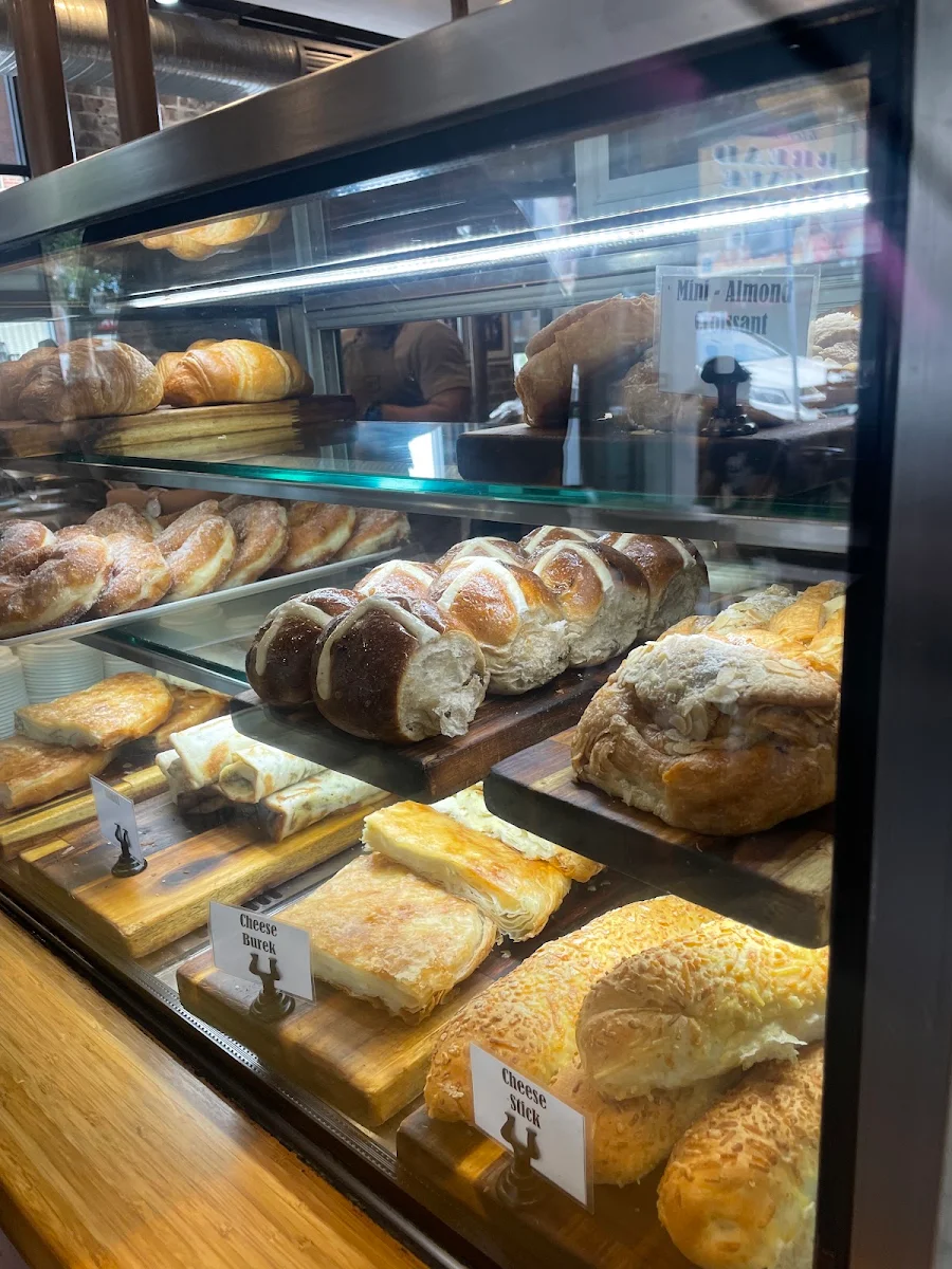 Vibe, Pete's Artisan Bread and Cafe