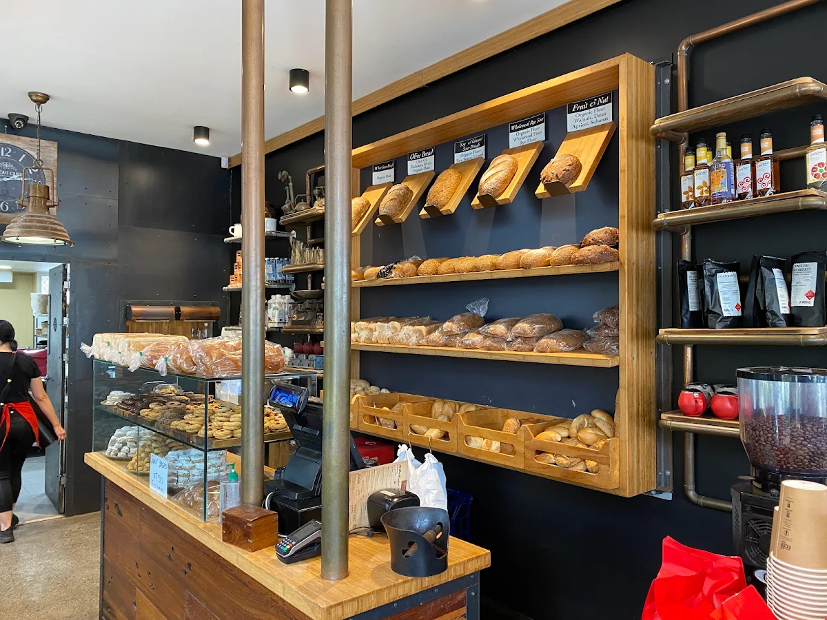 Vibe, Pete's Artisan Bread and Cafe