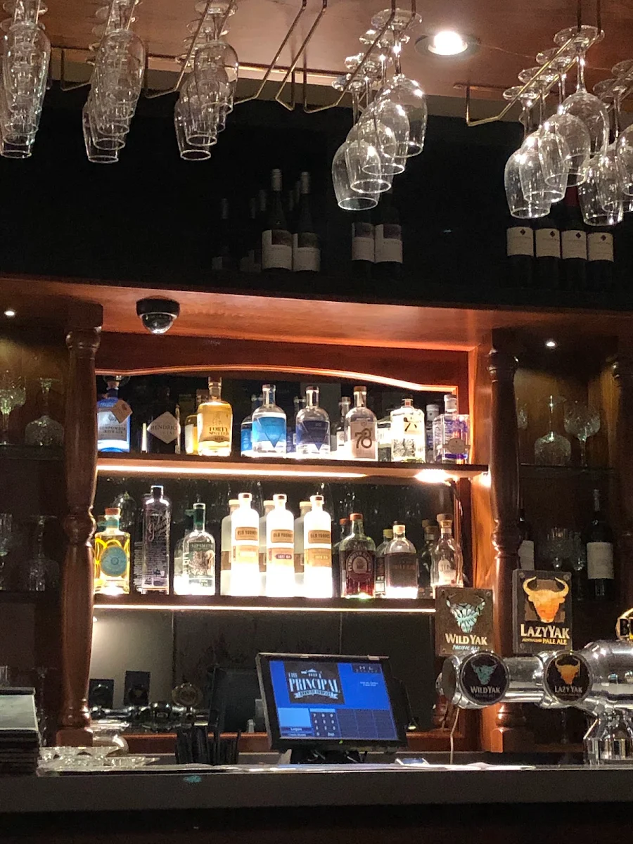 Vibe, Midland Tavern Bar & Grill