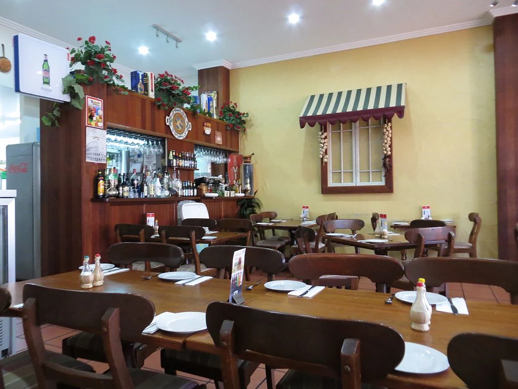 Vibe, Pappar Delles Restaurant