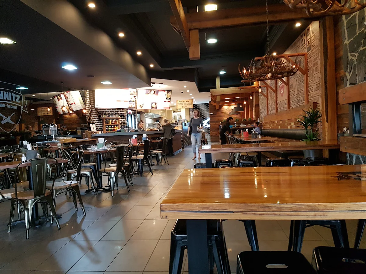Vibe, Schnitz Traralgon