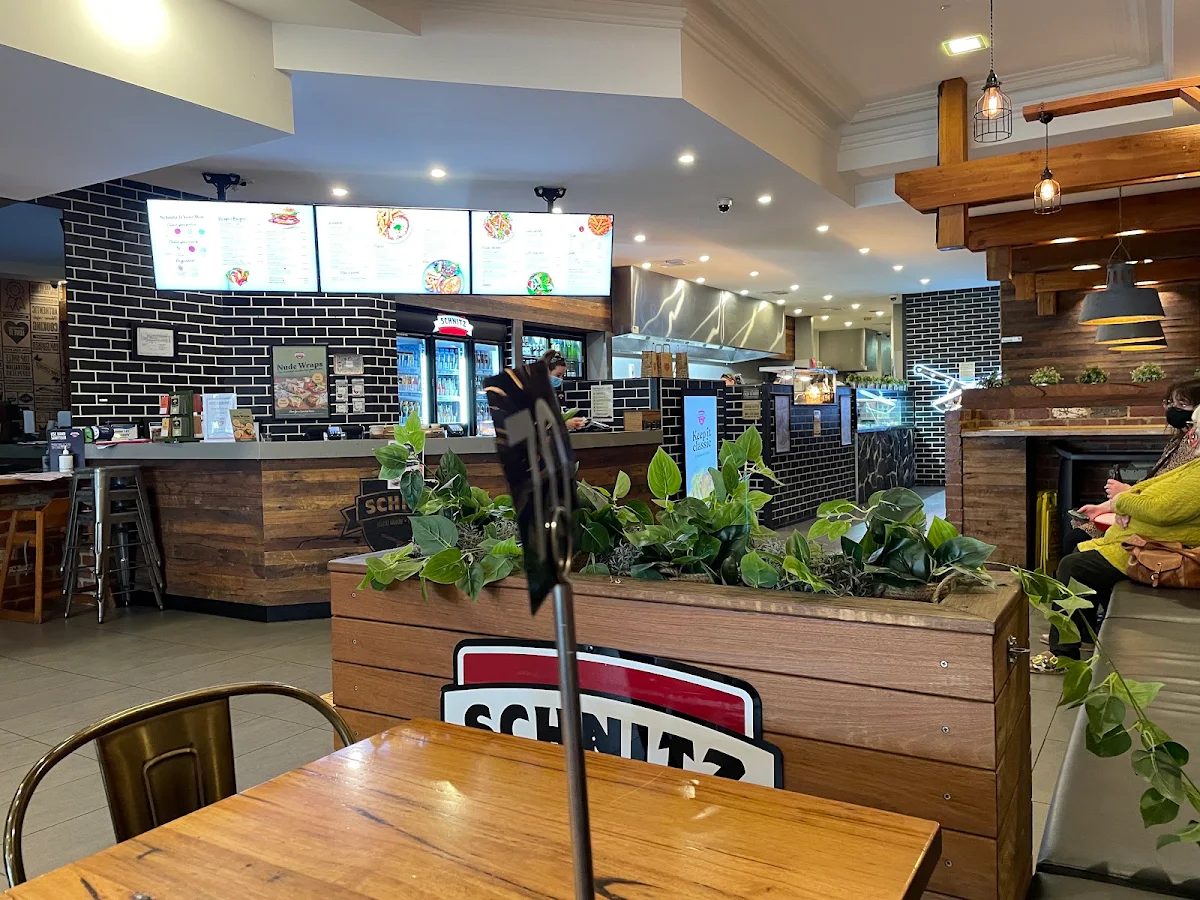 Vibe, Schnitz Traralgon