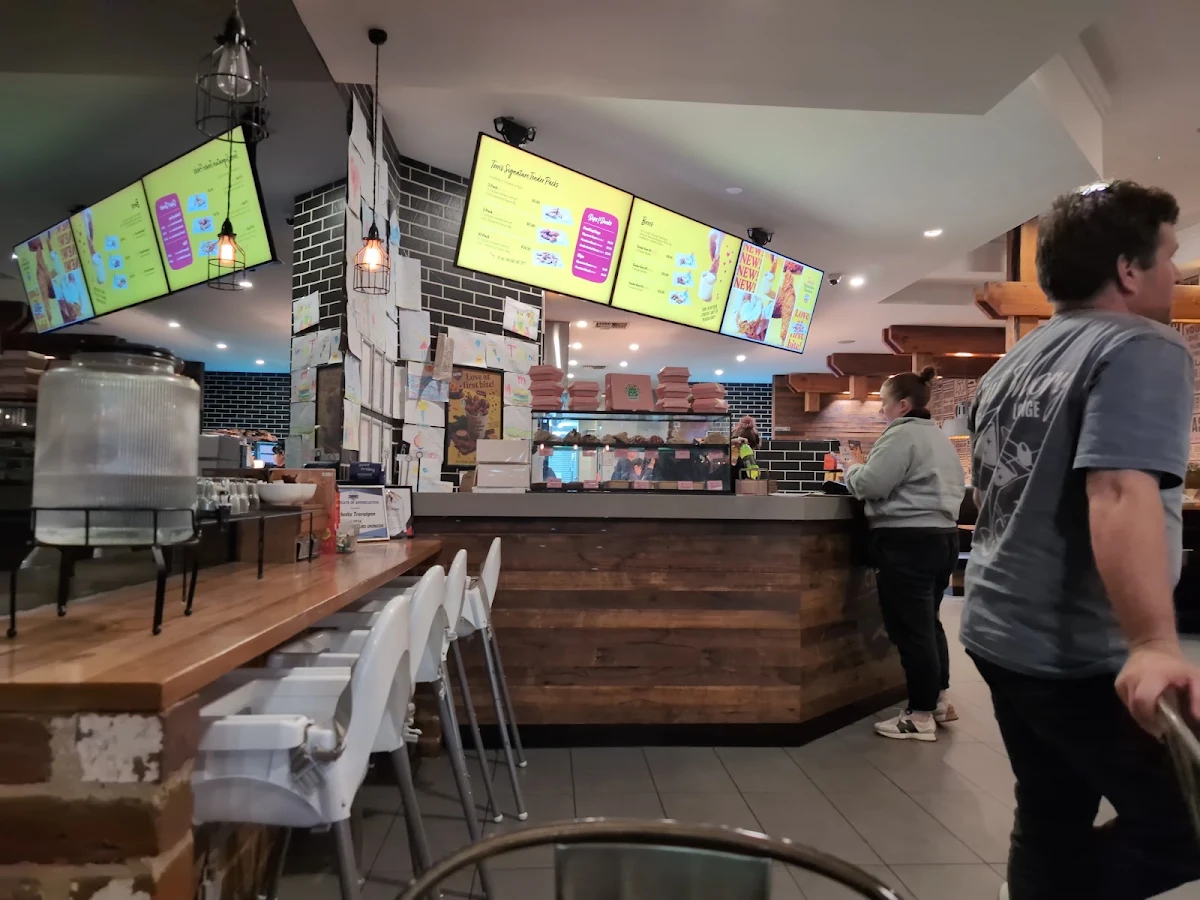 Vibe, Schnitz Traralgon