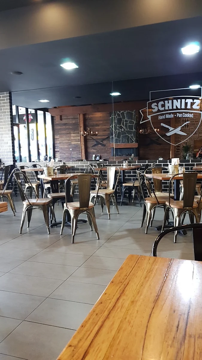 Vibe, Schnitz Traralgon