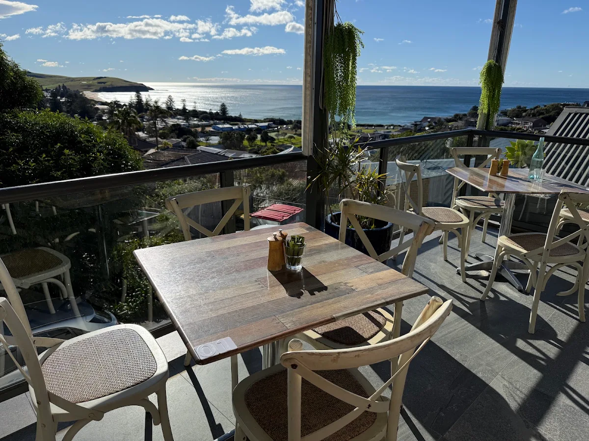 Vibe, Sea Vista Cafe