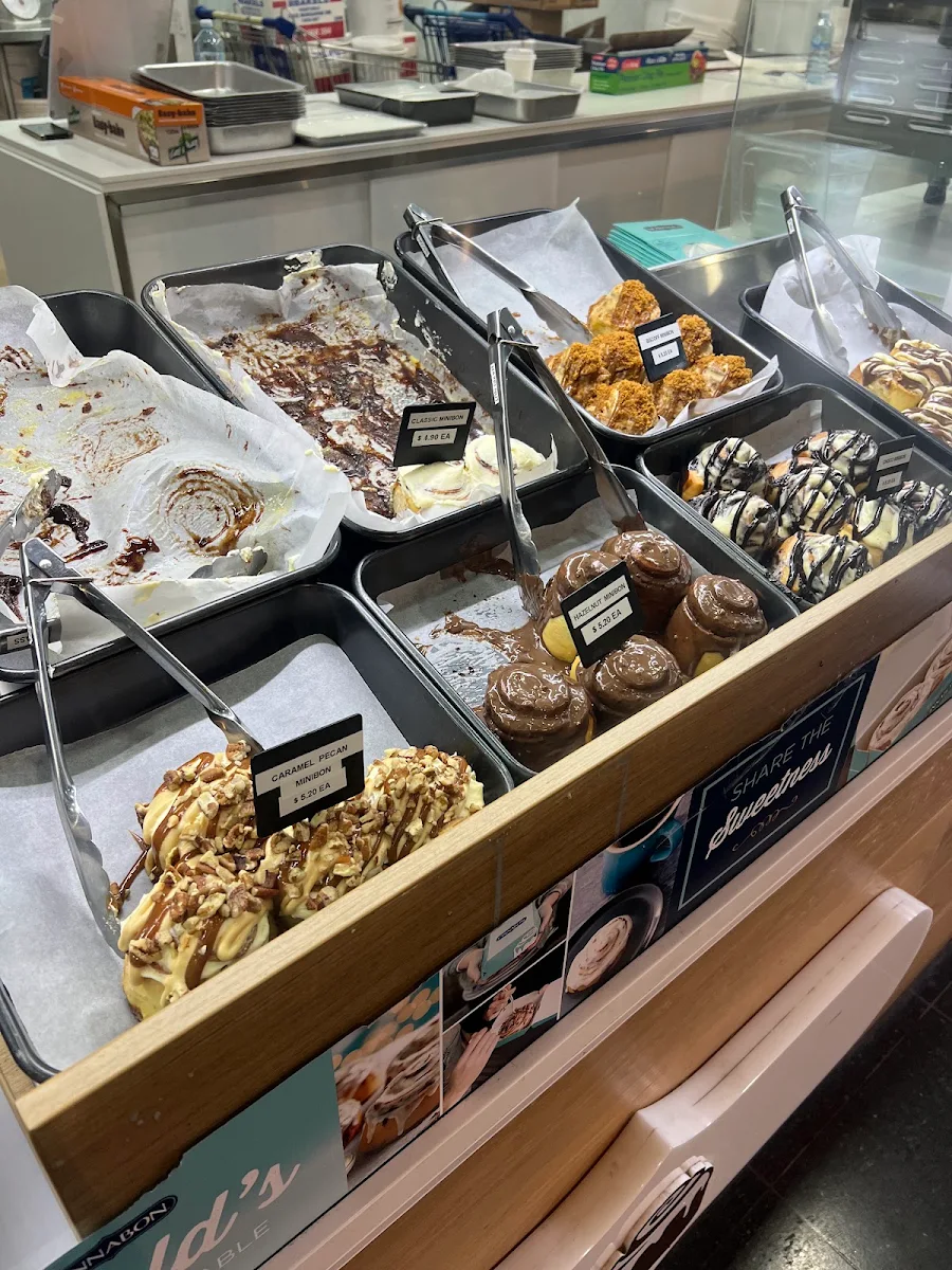 Vibe, Cinnabon Pacific Fair